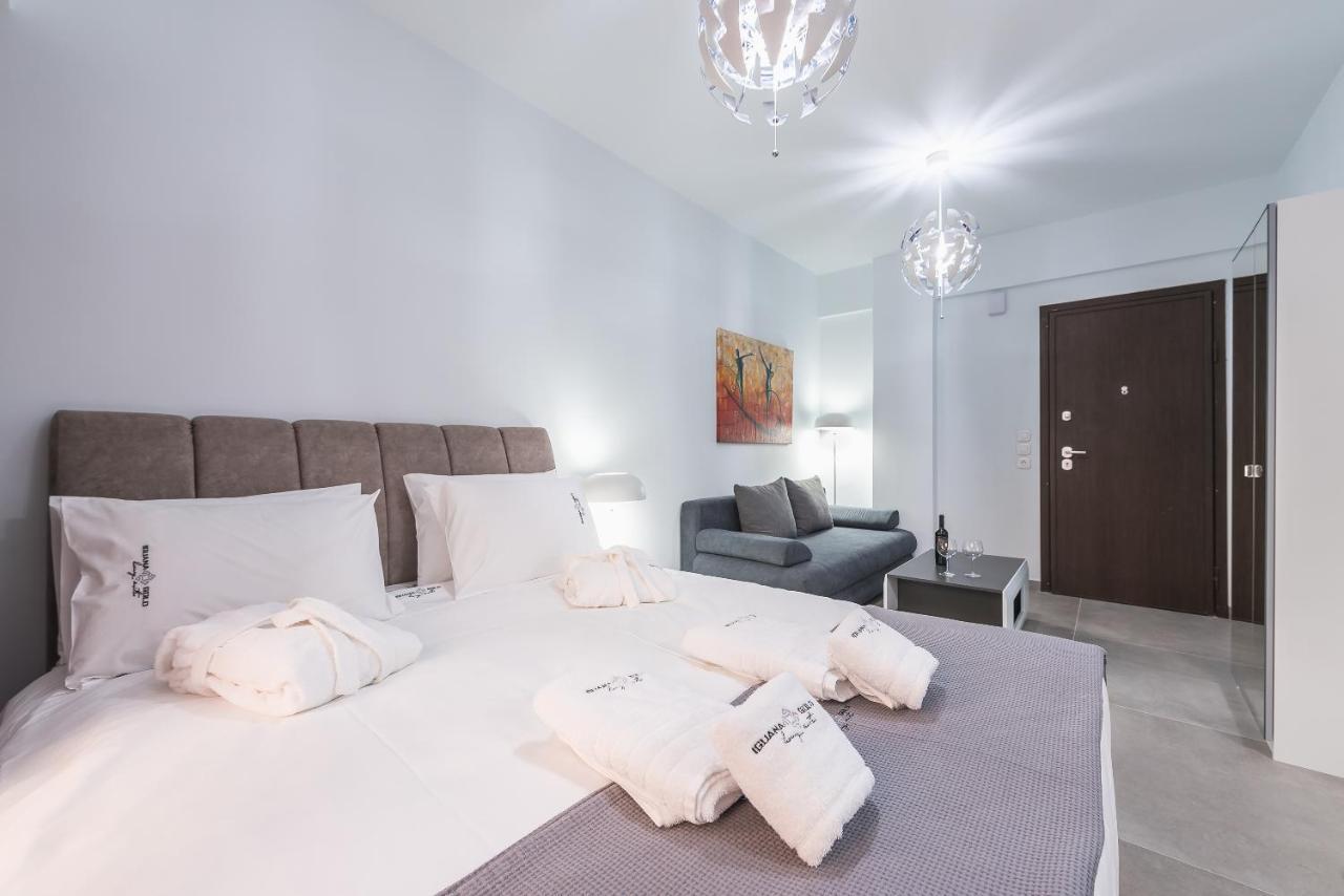 Iguana Gold Luxury Suites 1Min From Ermou Str Ateny Zewnętrze zdjęcie