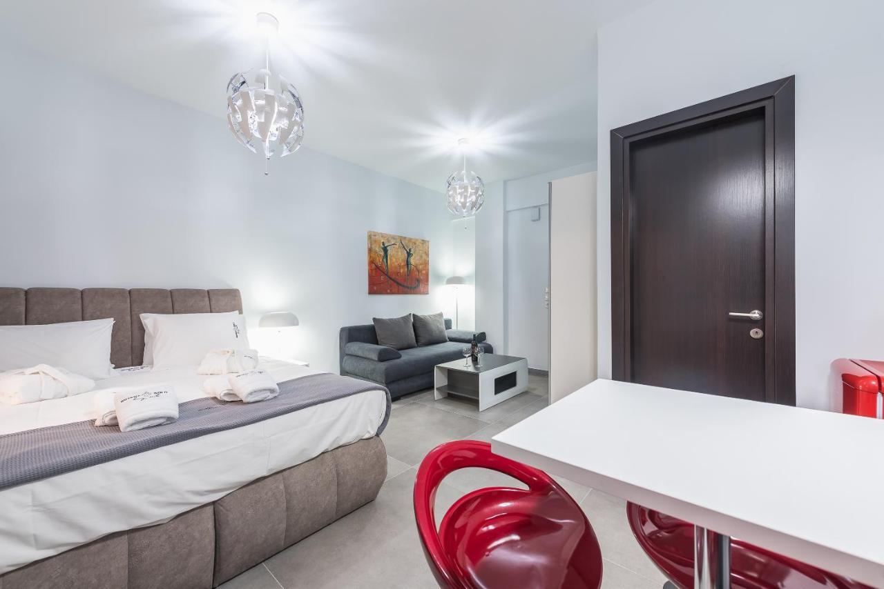Iguana Gold Luxury Suites 1Min From Ermou Str Ateny Zewnętrze zdjęcie